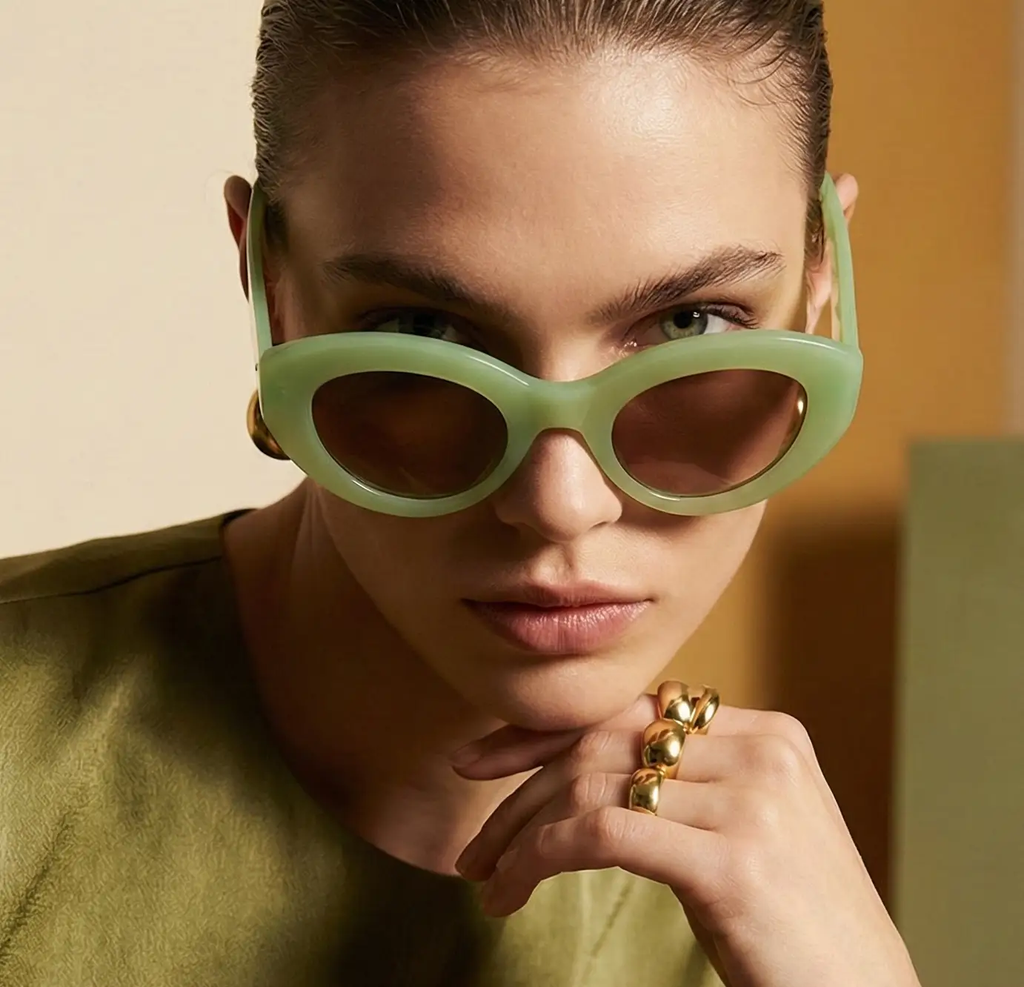 Oversized Sunglasses – Bold Cat-Eye Frame by Adornity