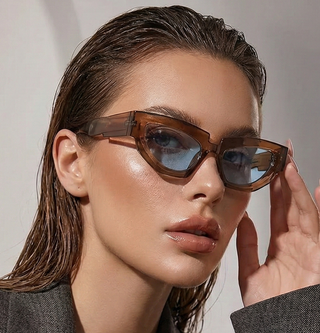 Cat Eye Sunglasses – Fashion Thick Frame Plastic Eyewear for Women, Gradient Lens