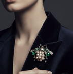 Vintage Bee Brooch - Pearl Crystal Rhinestone Metal Insect Pin Badge