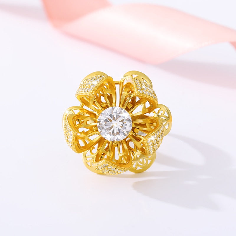 Elegant Flower Bud Zircon Ring