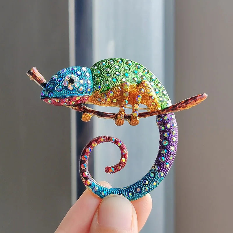 fashion rhinestone inlaid chameleon brooch