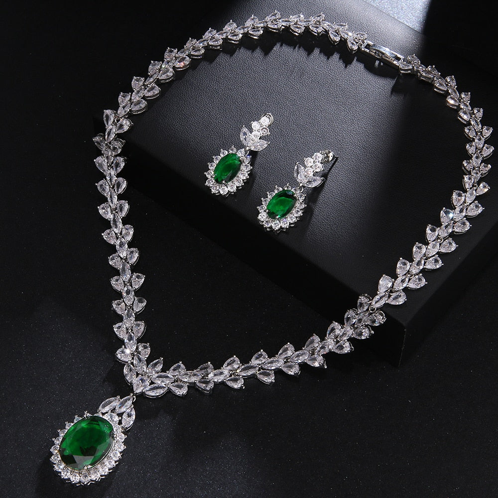 exquisite jewelry set crafted