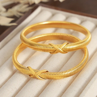 Titanium Steel Gold-plated Retro Personality Line Crossing Knot Design Snake Bone Chain Bracelet