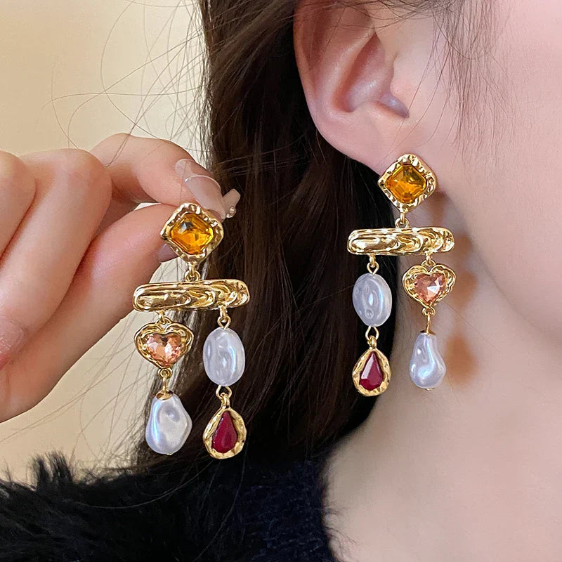 Retro Fringe Rhinestone Asymmetrical Pearl Earrings