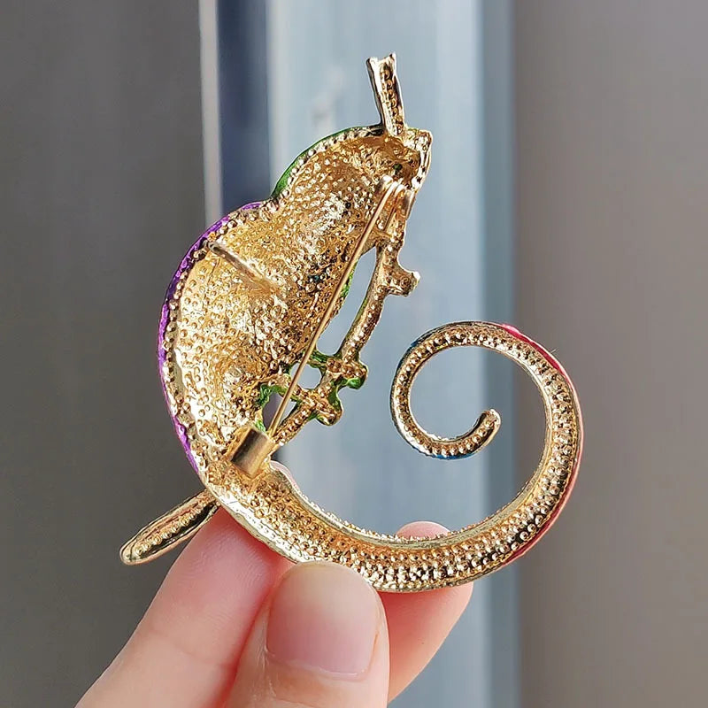 fashion rhinestone inlaid chameleon brooch