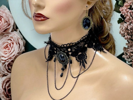 Victorian Gothic Choker Necklace - Black Lace Wedding Jewelry