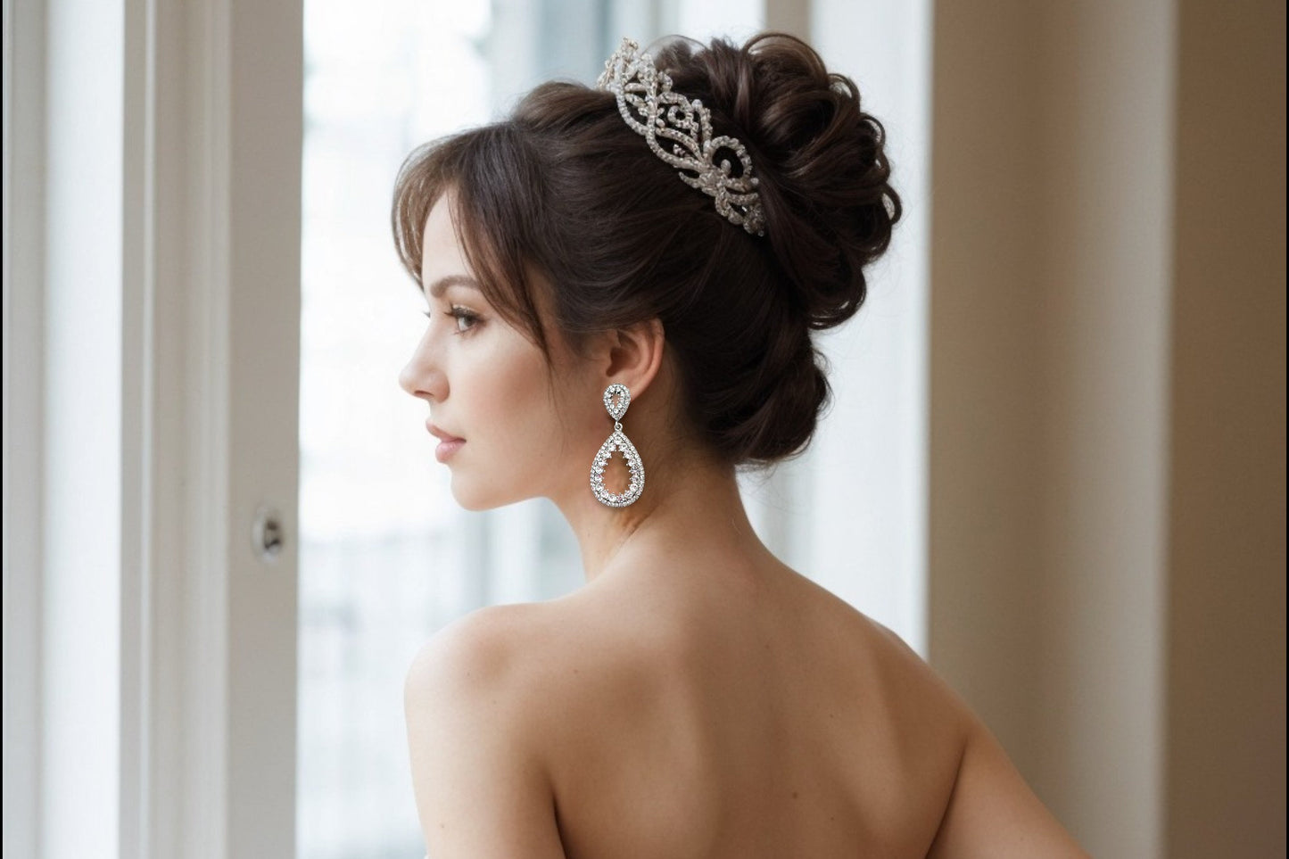 Chic Crystal Bridal Drop Earrings - Luxurious Wedding  Bridesmaid Jewelry